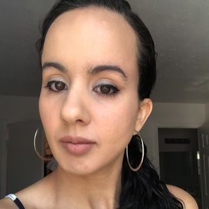 Meet your Posher, Denisse